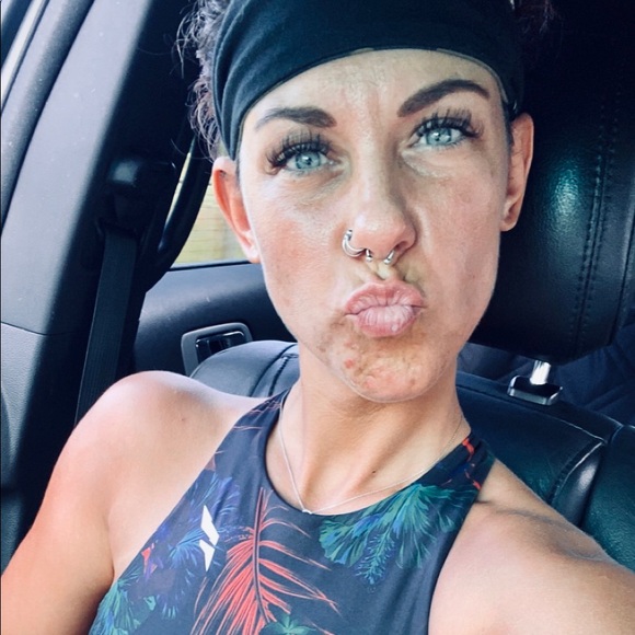 Meet your Posher, Cheyenne - Picture 1 of 1